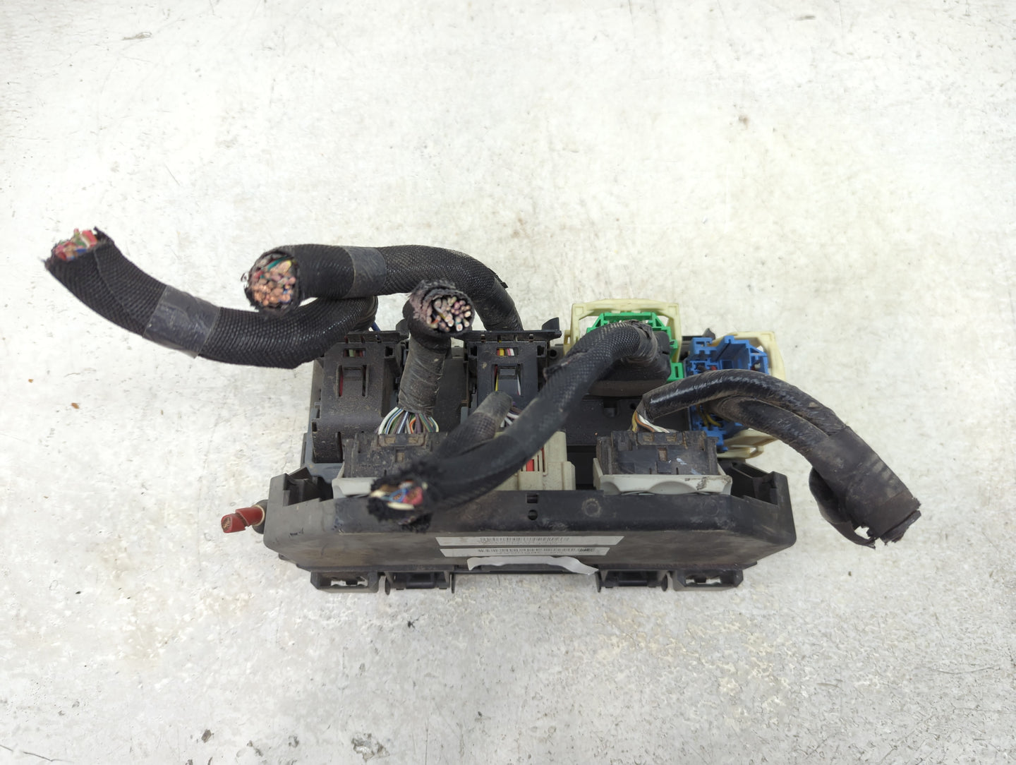 Dodge Caravan Fusebox Fuse Box Relay Module Tipm R62337-001 - Oemusedautoparts1.com