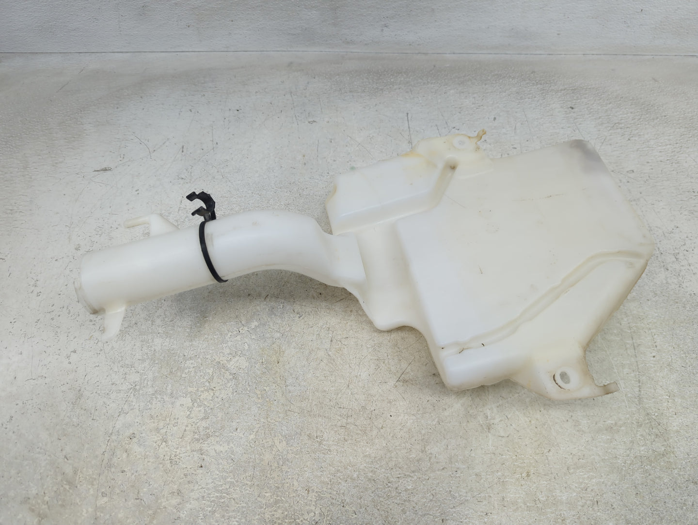 Dodge Caravan Windshield Washer Fluid Reservoir Bottle Oem - Oemusedautoparts1.com