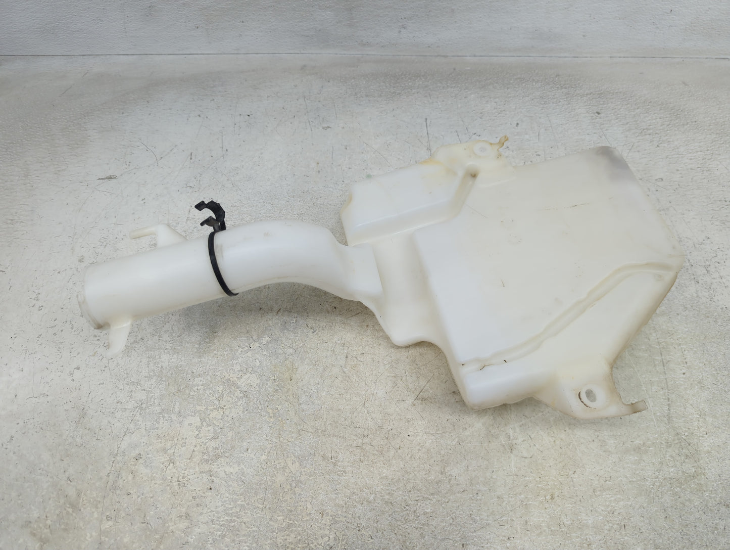 Dodge Caravan Windshield Washer Fluid Reservoir Bottle Oem - Oemusedautoparts1.com