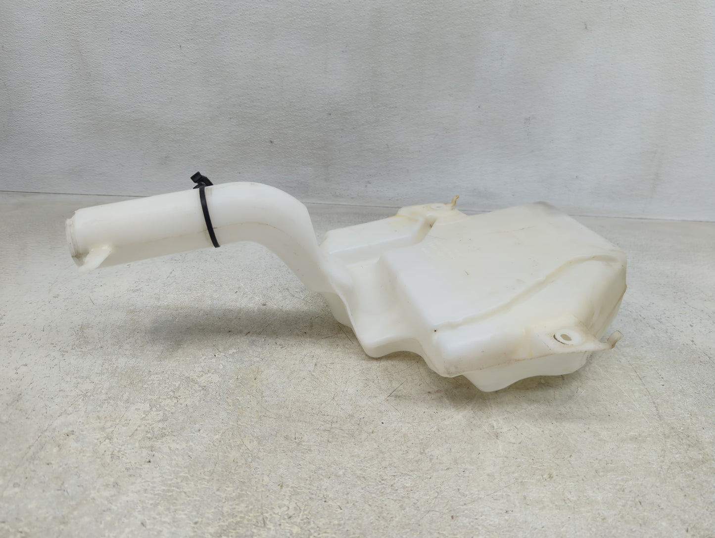 Dodge Caravan Windshield Washer Fluid Reservoir Bottle Oem - Oemusedautoparts1.com