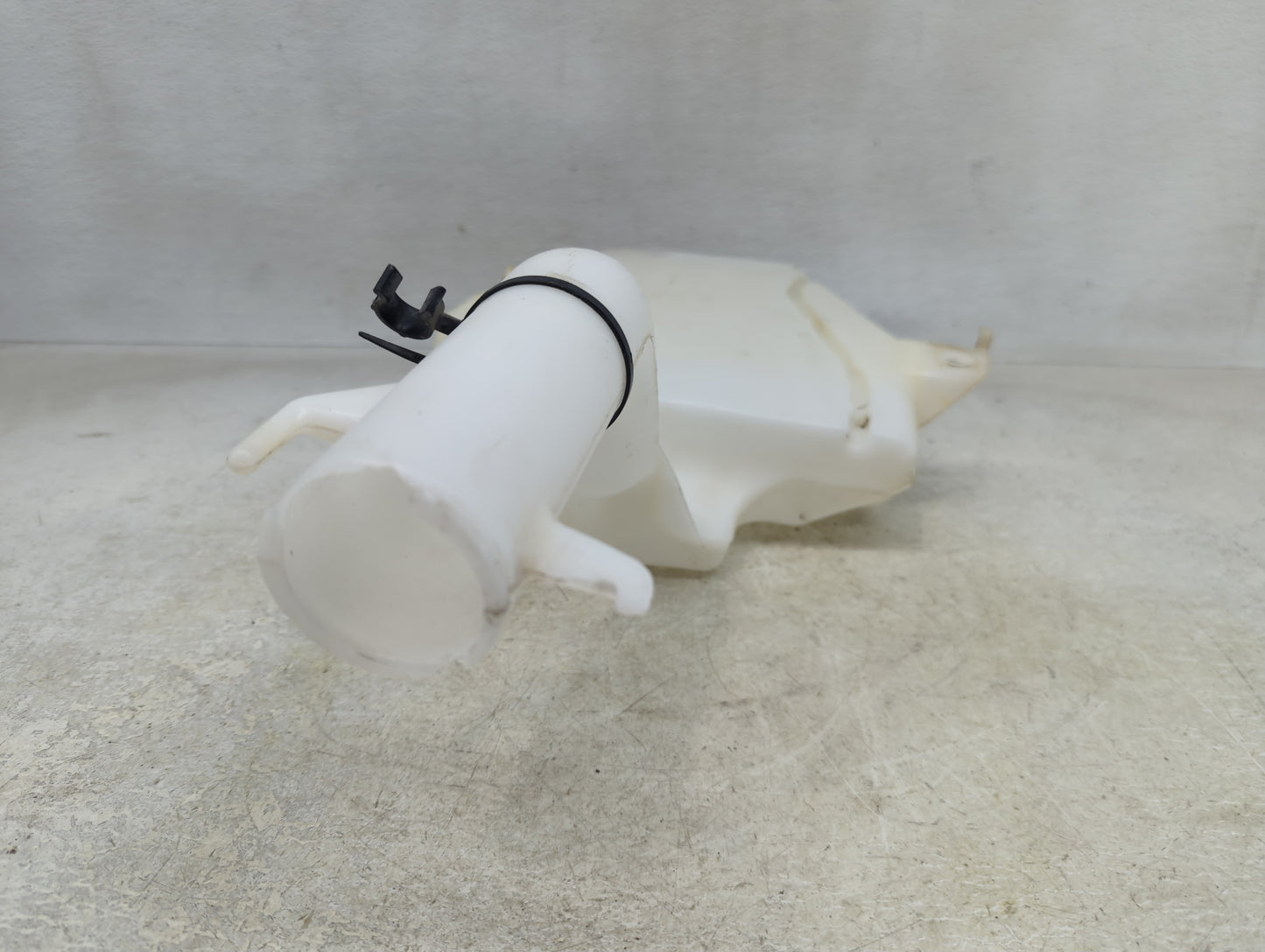 Dodge Caravan Windshield Washer Fluid Reservoir Bottle Oem - Oemusedautoparts1.com