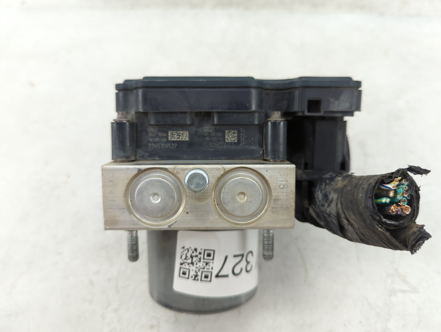 2018 Dodge Caravan ABS Pump Control Module Replacement P/N:2265106527 Fits Fits 2015 2016 2017 2019 2020 OEM Used Auto Parts