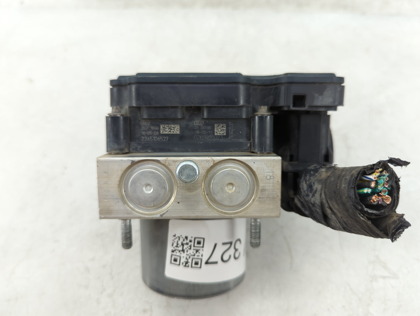 2018 Dodge Caravan ABS Pump Control Module Replacement P/N:2265106527 Fits Fits 2015 2016 2017 2019 2020 OEM Used Auto Parts