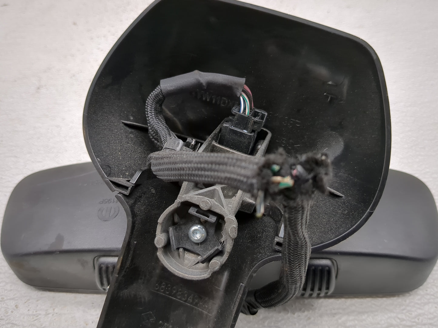 2018 Dodge Caravan Interior Rear View Mirror Replacement OEM P/N:68203591AD Fits Fits 2014 2015 2016 2017 2019 2020 OEM Used