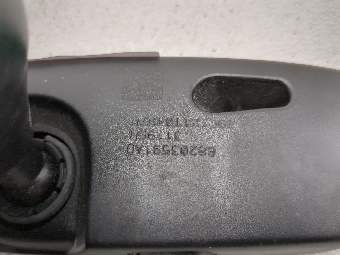 2018 Dodge Caravan Interior Rear View Mirror Replacement OEM P/N:68203591AD Fits Fits 2014 2015 2016 2017 2019 2020 OEM Used