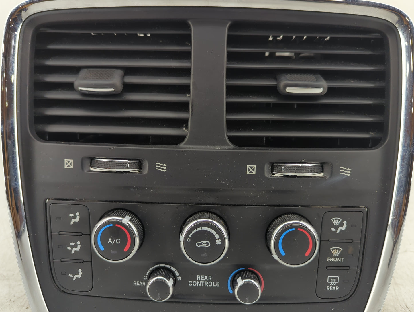 2018 Dodge Caravan Climate Control Module Temperature AC/Heater Replacement P/N:P55111240AJ 68110972AA Fits OEM Used Auto Pa
