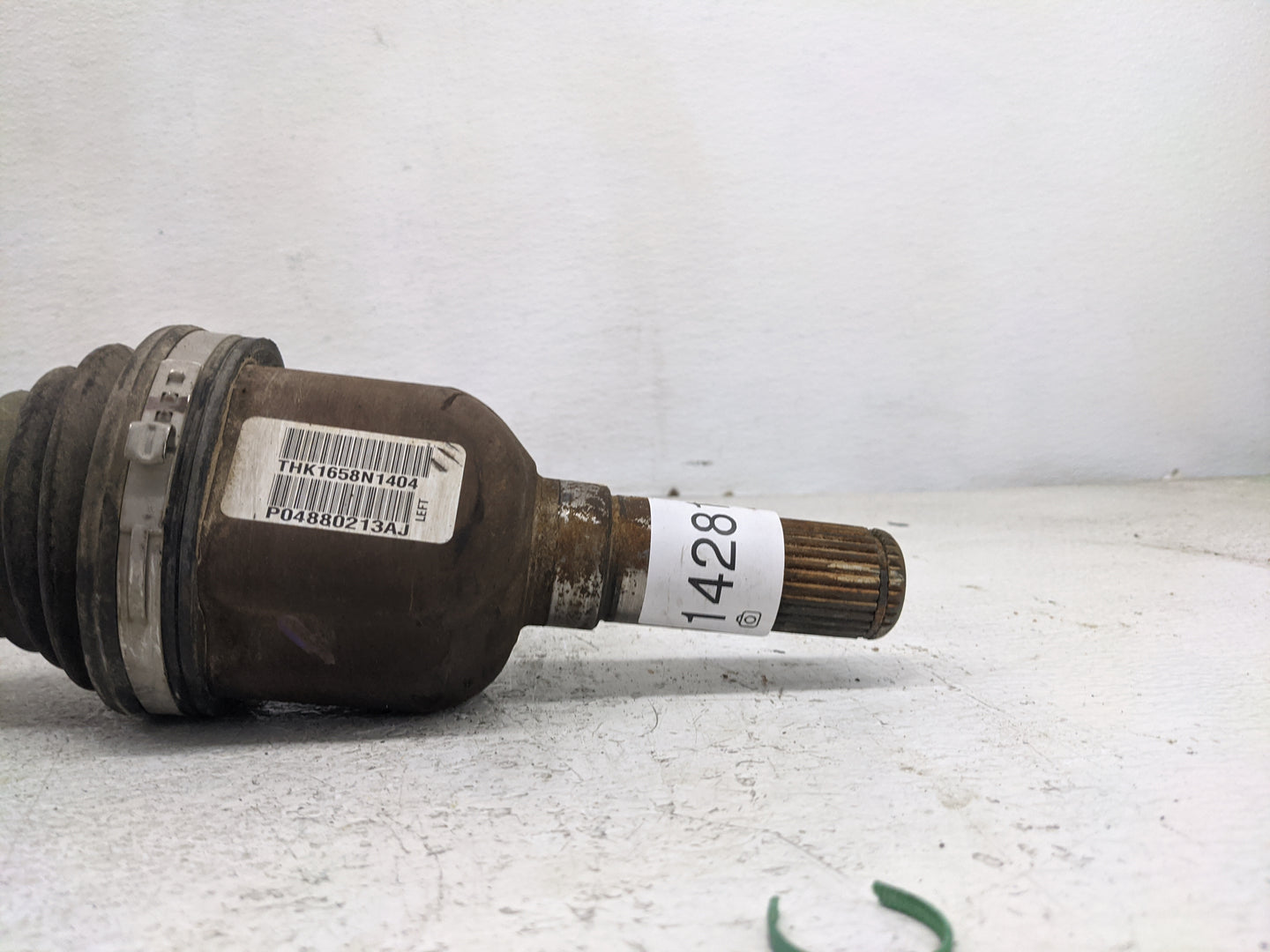 Dodge Caravan Axle Shaft Front Driver Cv C/v - Oemusedautoparts1.com