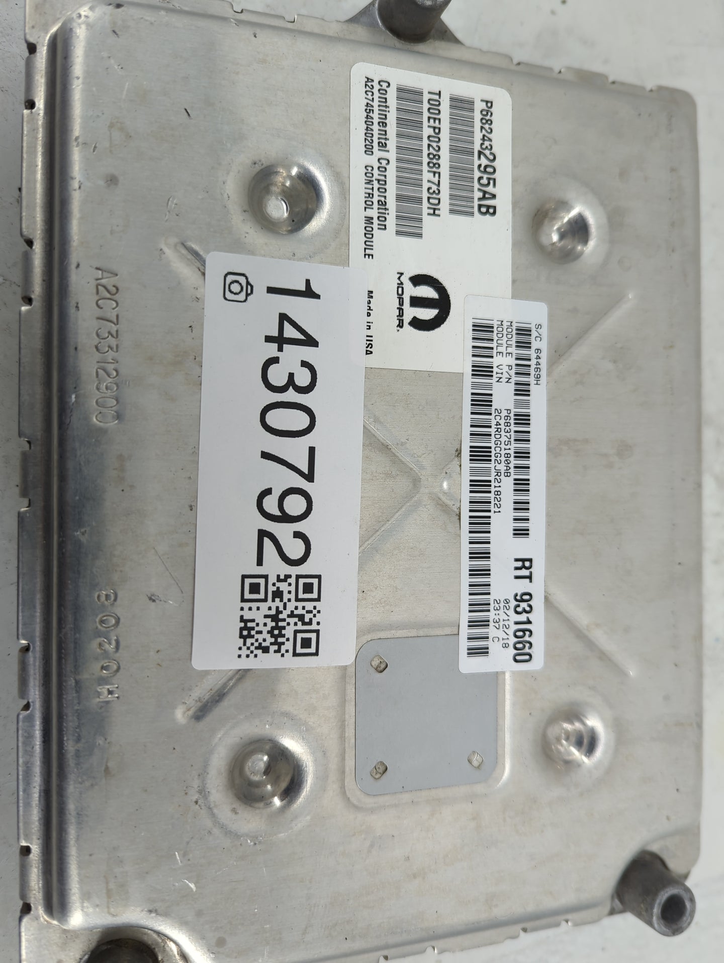 2018 Dodge Caravan PCM Engine Control Computer ECU ECM PCU OEM P/N:68243295AB Fits Fits 2016 2017 2019 2020 OEM Used Auto Pa