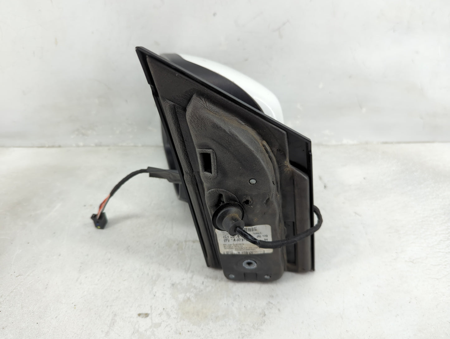 2018 Dodge Caravan Driver Side View Mirror - Left Door Mirror OEM Used - Oemusedautoparts1.com