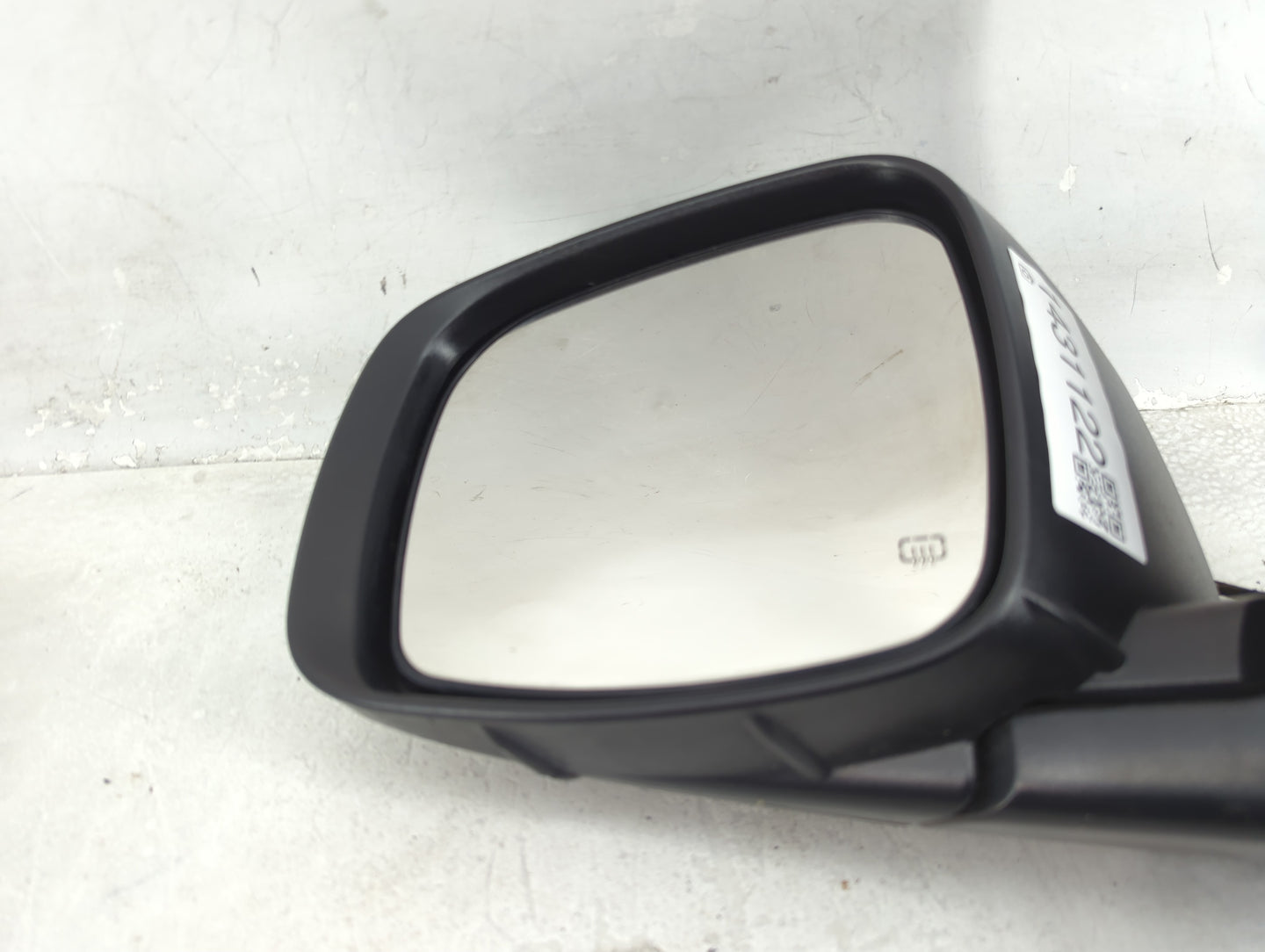 2018 Dodge Caravan Driver Side View Mirror - Left Door Mirror OEM Used - Oemusedautoparts1.com