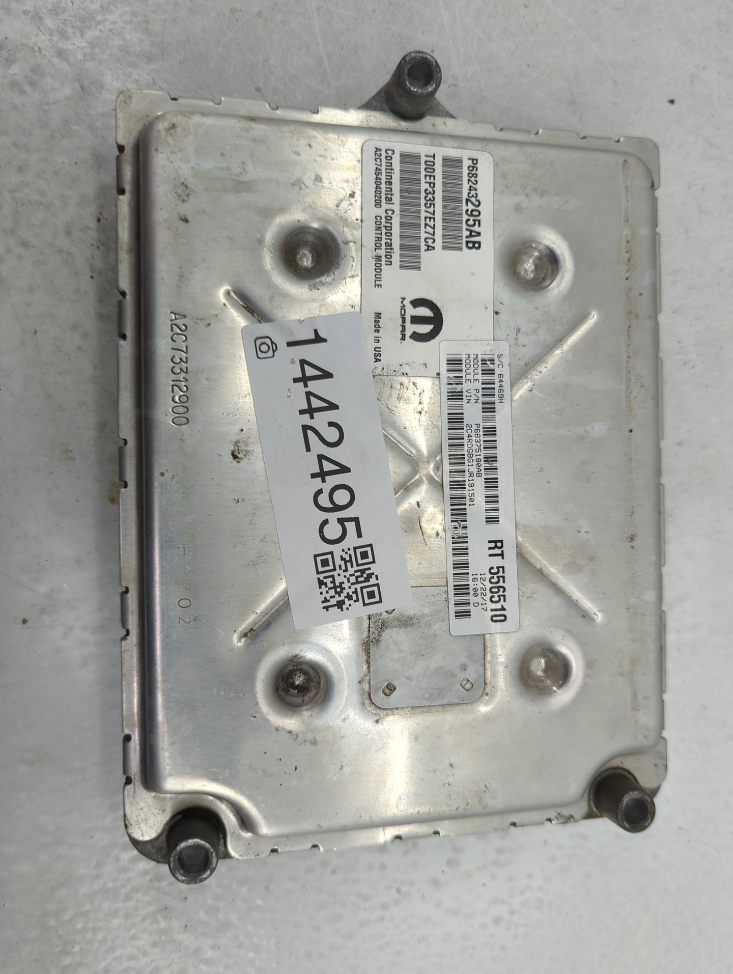 2018 Dodge Caravan PCM Engine Control Computer ECU ECM PCU OEM P/N:P68243295AB T00EP3357EZ7CA Fits Fits 2016 2017 2019 2020 