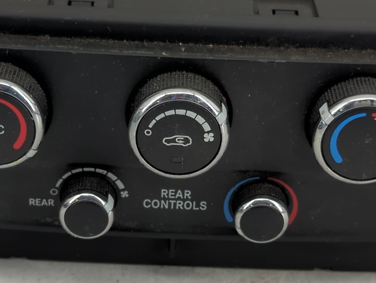 2018 Dodge Caravan Climate Control Module Temperature AC/Heater Replacement P/N:P55111240AJ Fits OEM Used Auto Parts - Oemus