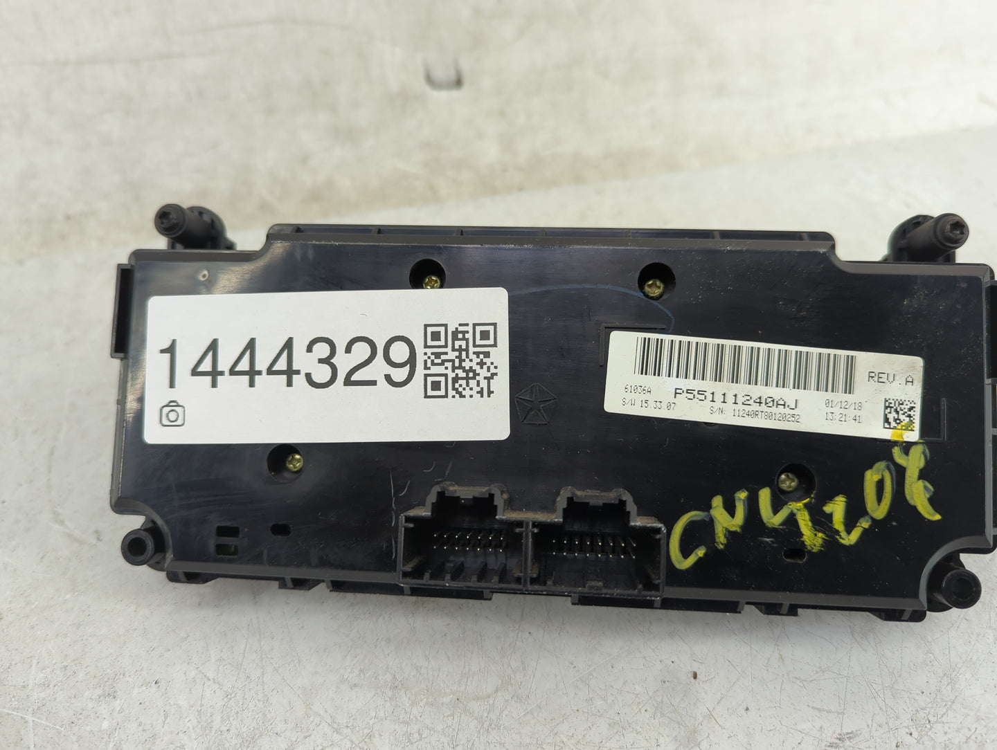 2018 Dodge Caravan Climate Control Module Temperature AC/Heater Replacement P/N:P55111240AJ Fits OEM Used Auto Parts - Oemus