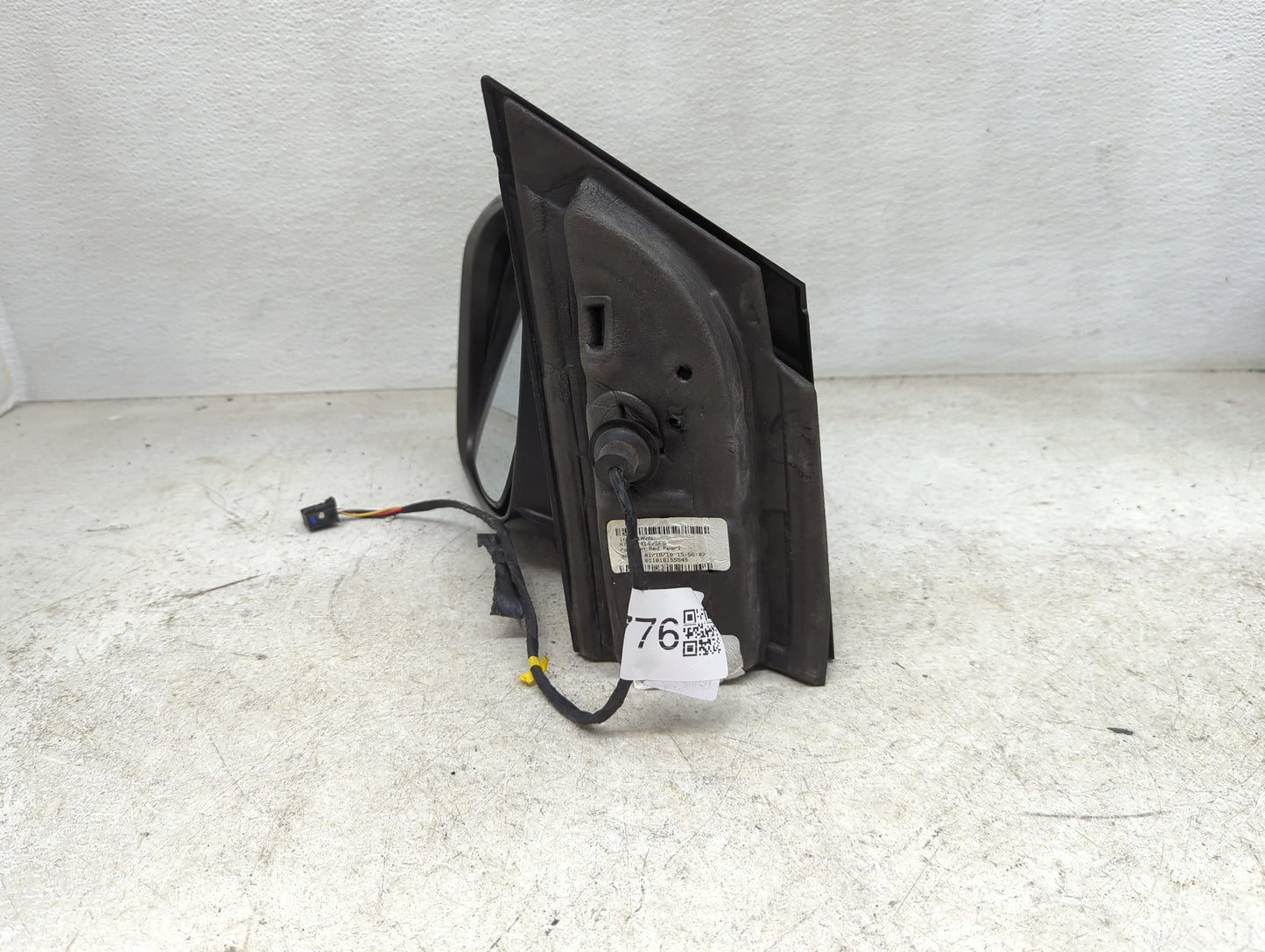 2018 Dodge Caravan Driver Side View Mirror - Left Door Mirror OEM Used - Oemusedautoparts1.com