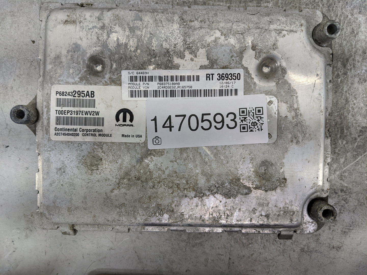 2018 Dodge Caravan PCM Engine Control Computer ECU ECM PCU OEM P/N:P68243295AB P68375180AB Fits Fits 2016 2017 2019 2020 OEM