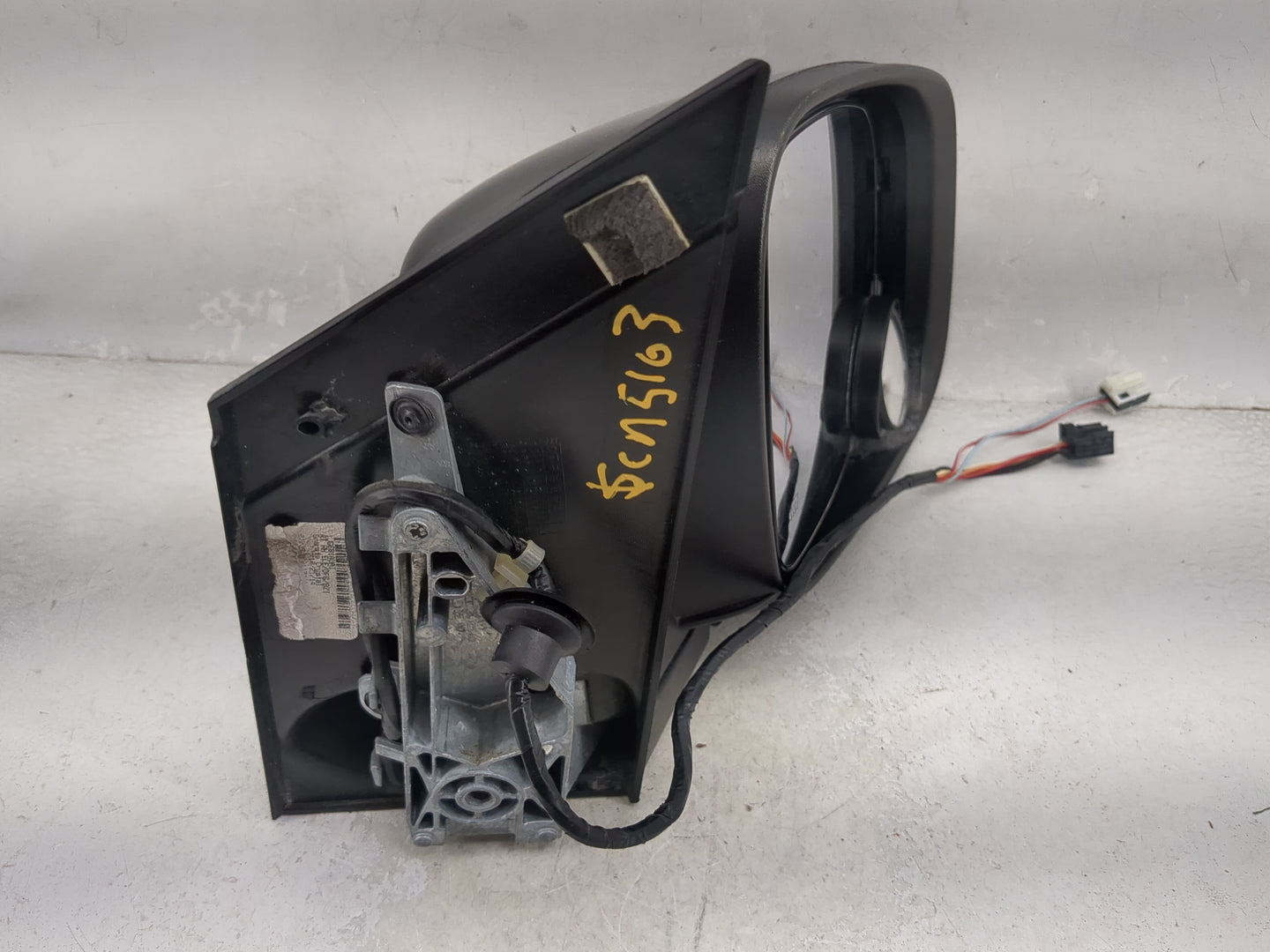 2018 Dodge Caravan Passenger Side View Mirror - Right Door Mirror OEM Used - Oemusedautoparts1.com