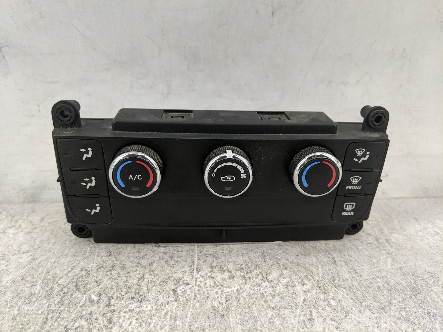 2018 Dodge Caravan Climate Control Module Temperature AC/Heater Replacement P/N:P55111249AJ Fits OEM Used Auto Parts - Oemus