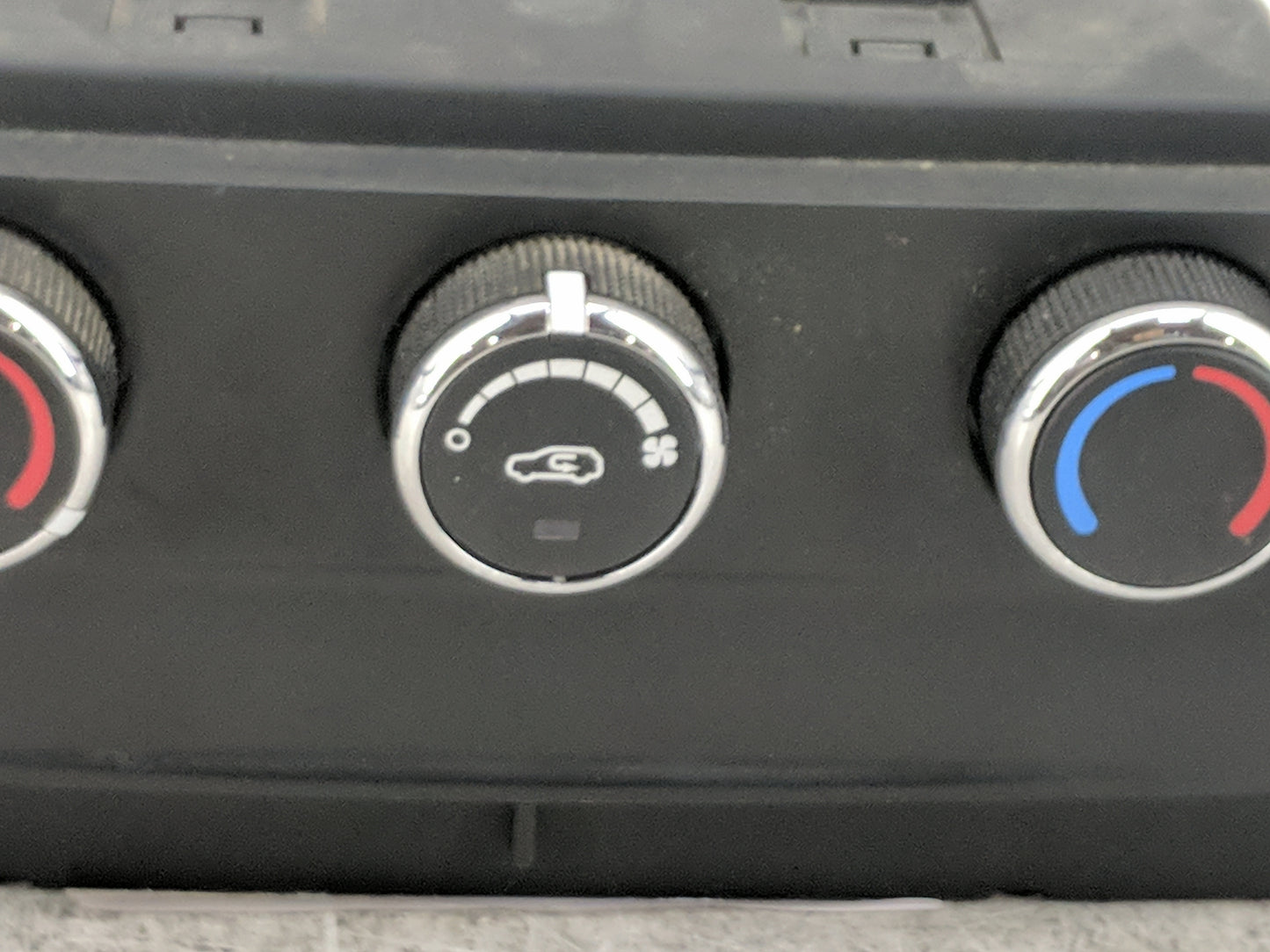 2018 Dodge Caravan Climate Control Module Temperature AC/Heater Replacement P/N:P55111249AJ Fits OEM Used Auto Parts - Oemus