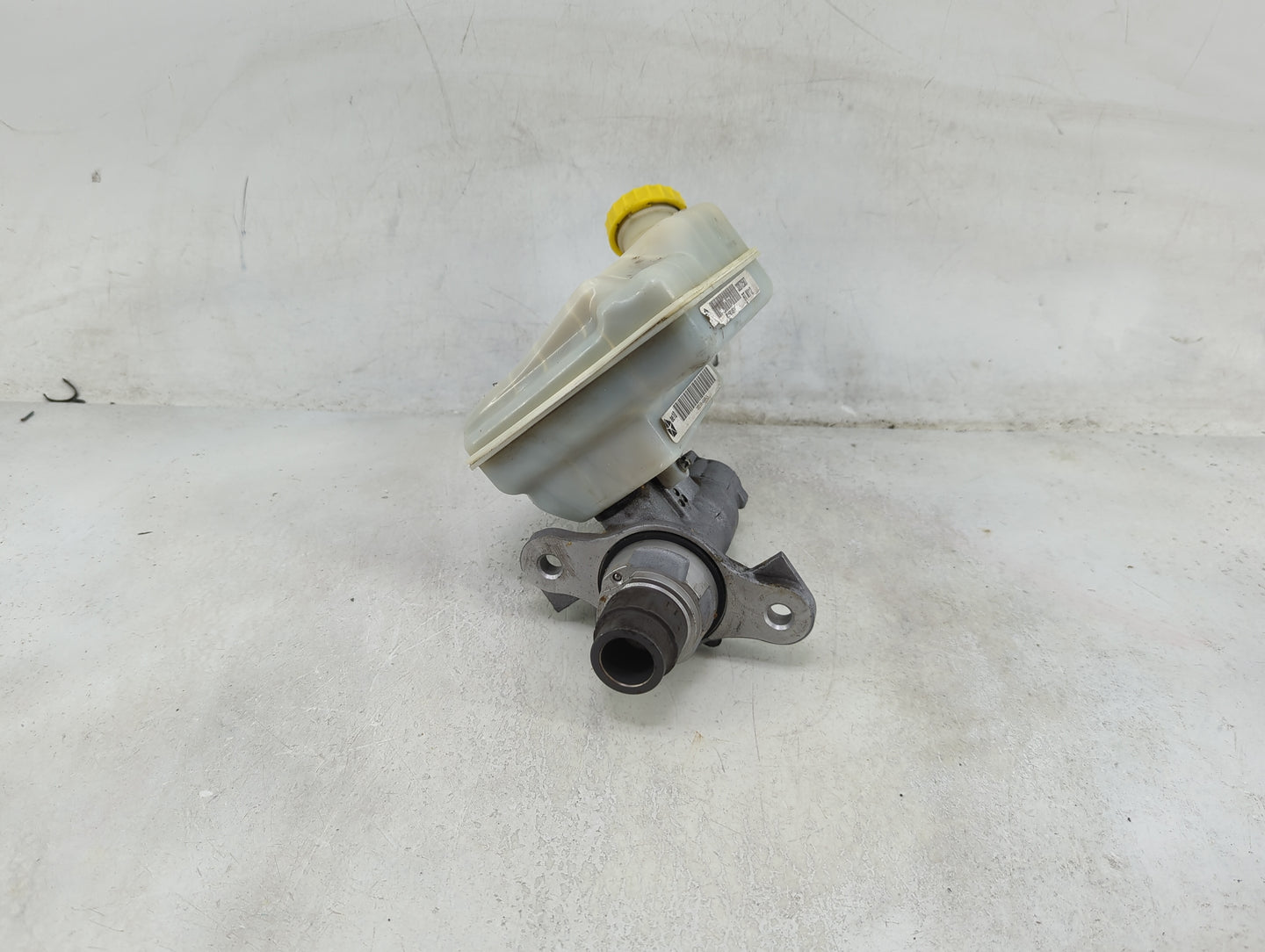 Dodge Caravan Brake Master Cylinder 1490174 - Oemusedautoparts1.com