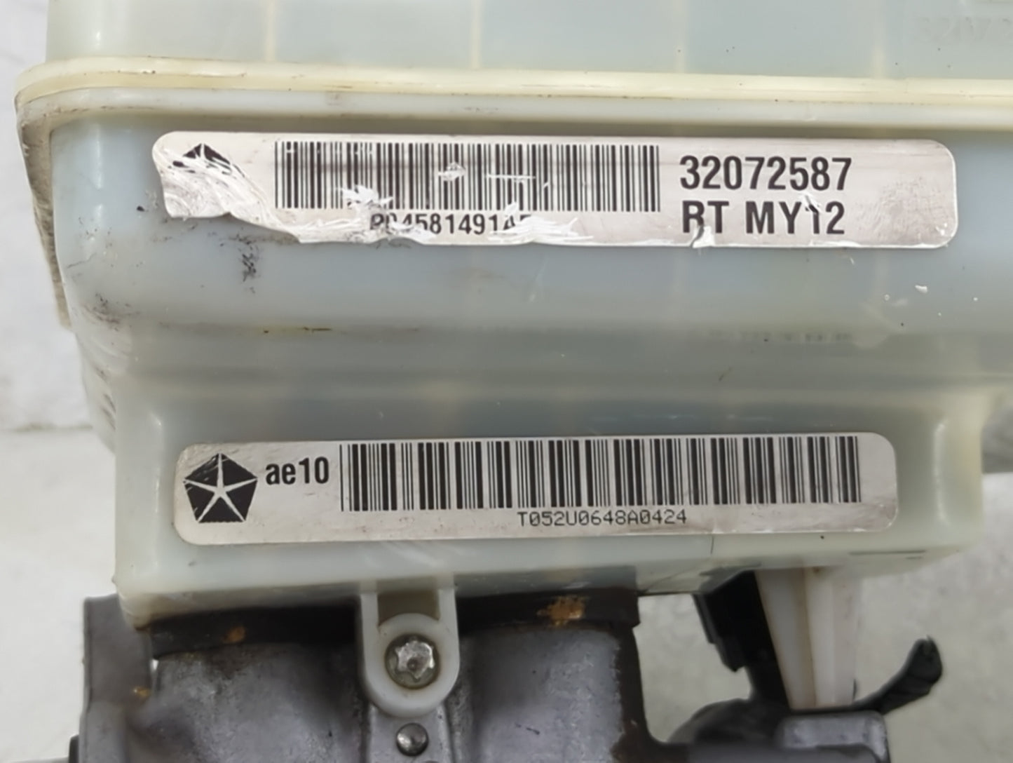 Dodge Caravan Brake Master Cylinder 1490174 - Oemusedautoparts1.com