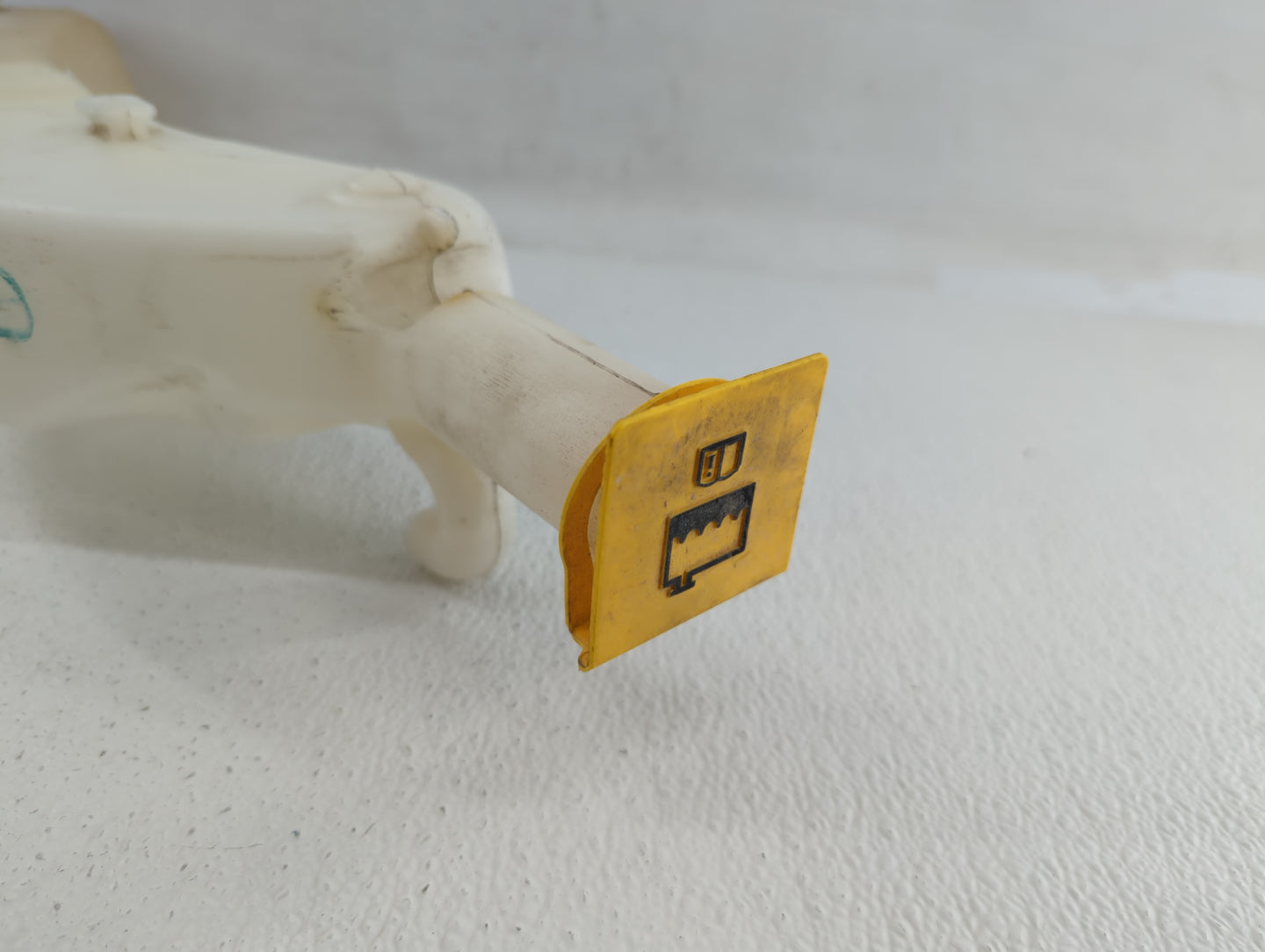 Dodge Caravan Windshield Washer Fluid Reservoir Bottle Oem - Oemusedautoparts1.com