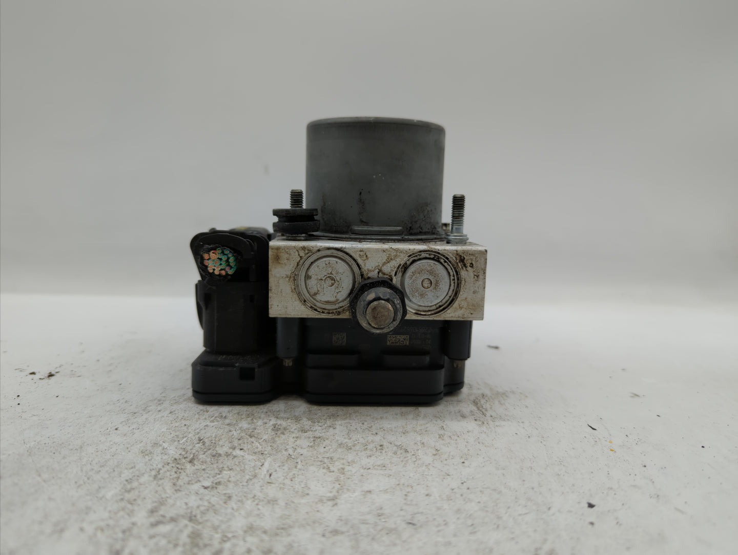 2018 Dodge Caravan ABS Pump Control Module Replacement P/N:68183803AC P68183803AC, 68443867AA Fits Fits 2015 2016 2017 OEM U