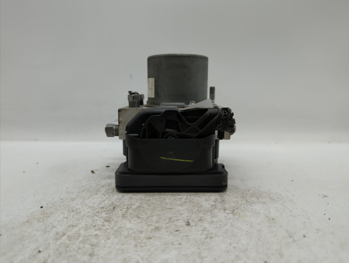 2018 Dodge Caravan Anti-Lock Brake ABS Pump Module Actuator OEM P/N:68183803AC P68183803AC Fits Fits 2015 2016 2017 2019 202