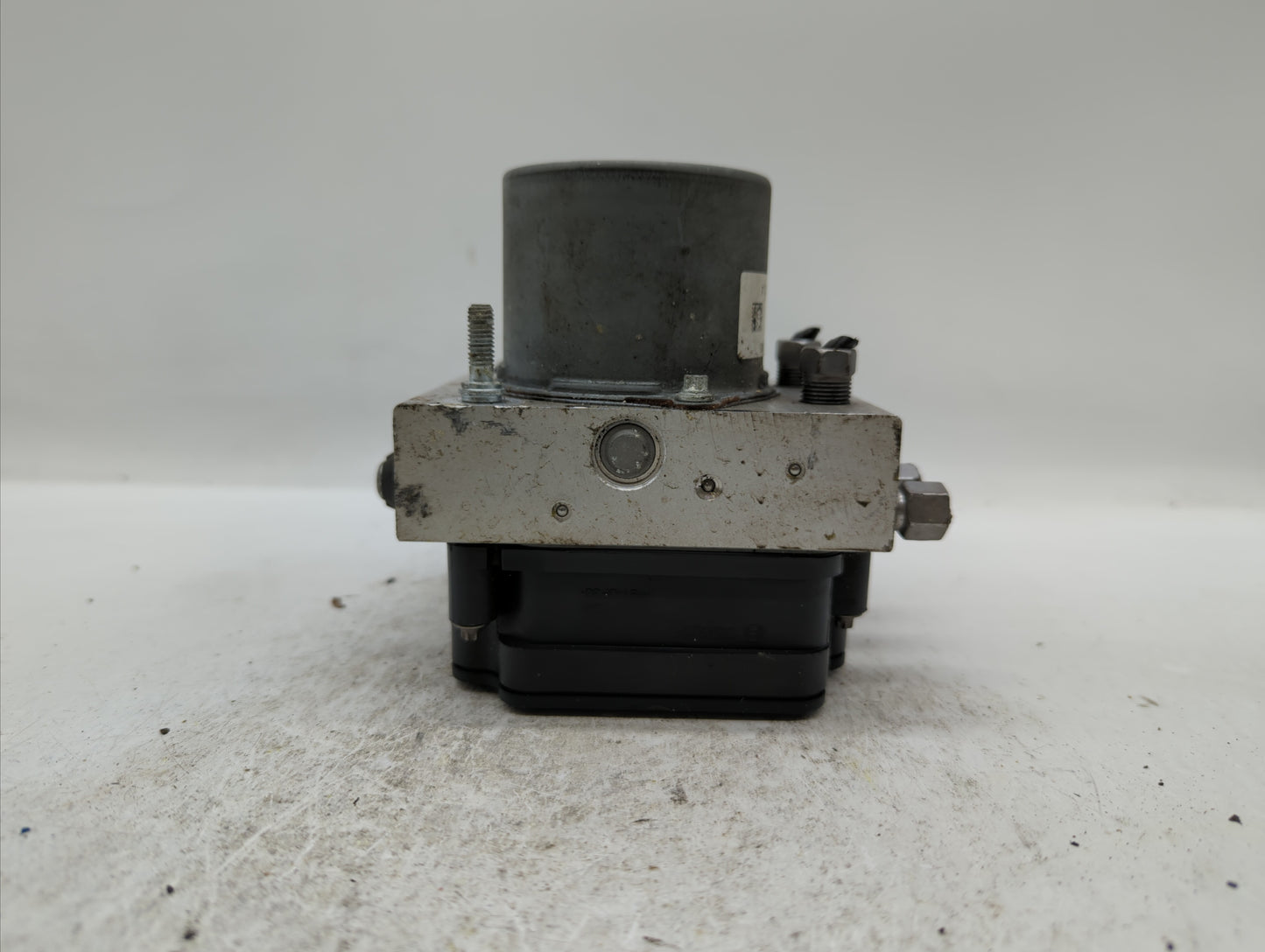 2018 Dodge Caravan ABS Pump Control Module Replacement P/N:68183803AC P68183803AC, 68443867AA Fits Fits 2015 2016 2017 OEM U