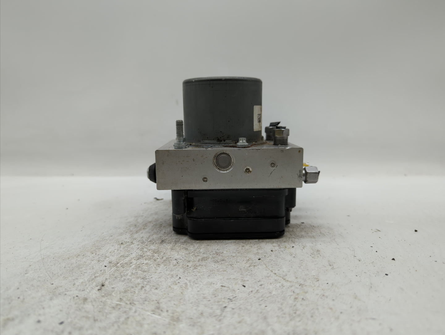 2018 Dodge Caravan ABS Pump Control Module Replacement P/N:68183803AC P68183803AC, 68443867AA Fits Fits 2015 2016 2017 OEM U