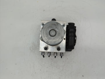 2018 Dodge Caravan ABS Pump Control Module Replacement P/N:68183803AC P68183803AC, 68443867AA Fits Fits 2015 2016 2017 OEM Used Auto Parts