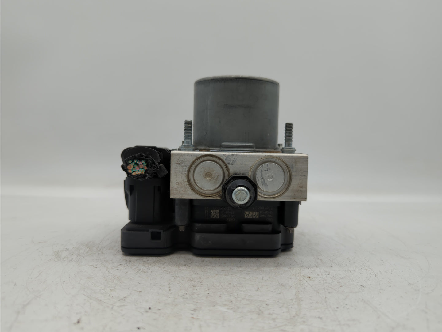 2018 Dodge Caravan ABS Pump Control Module Replacement P/N:68183803AC P68183803AC, 68443867AA Fits Fits 2015 2016 2017 OEM U