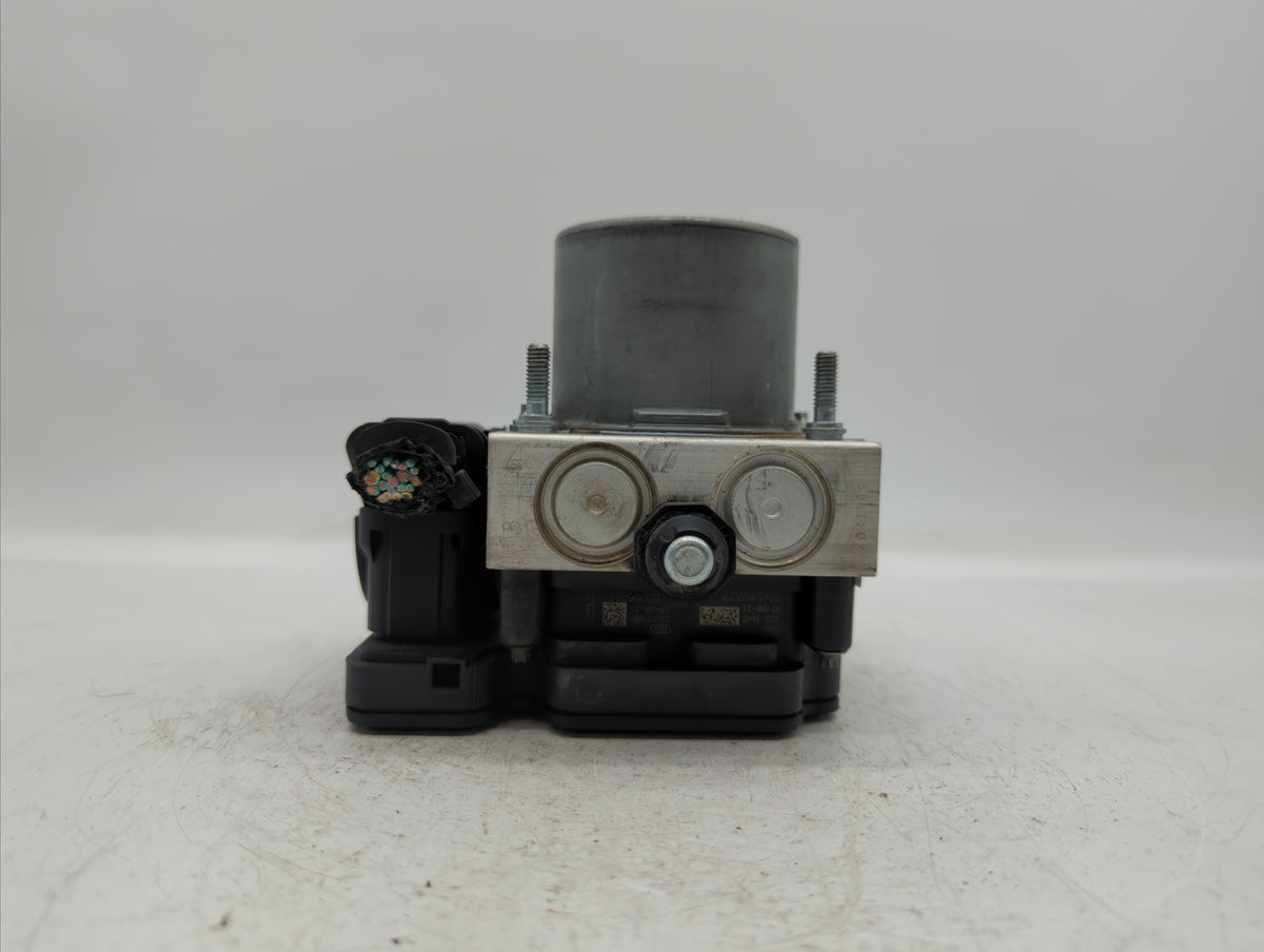 2018 Dodge Caravan Anti-Lock Brake ABS Pump Module Actuator OEM P/N:68183803AC P68183803AC Fits Fits 2015 2016 2017 2019 202