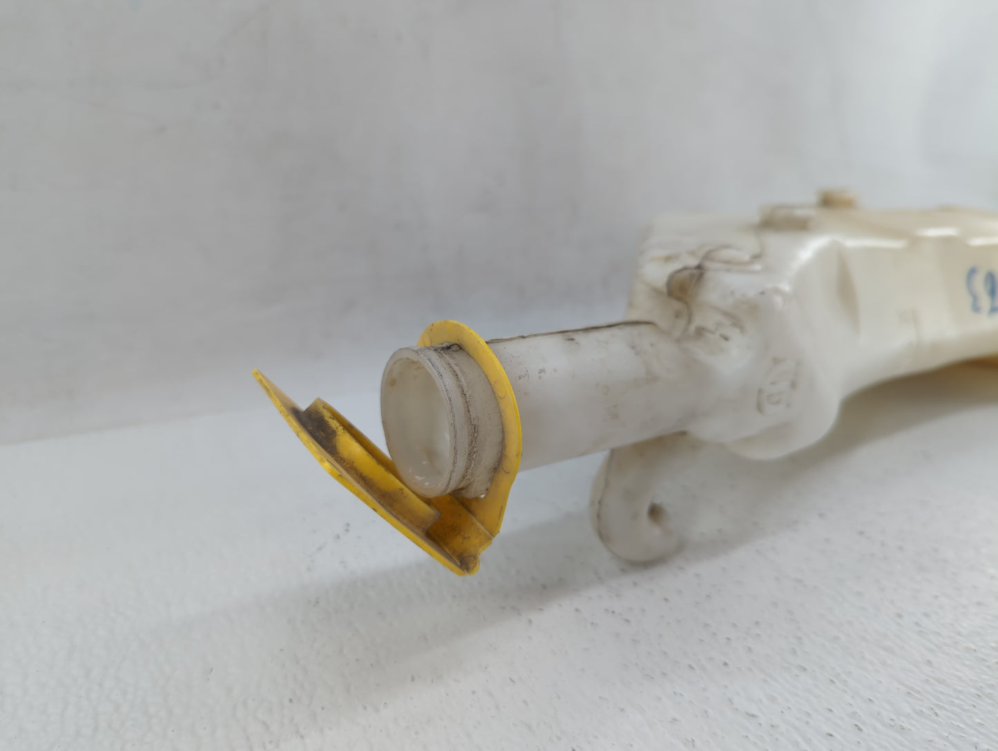 Dodge Caravan Windshield Washer Fluid Reservoir Bottle Oem - Oemusedautoparts1.com