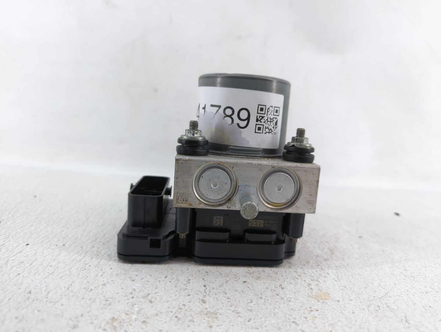 2018 Dodge Caravan ABS Pump Control Module Replacement P/N:68183803AC P68183803AC, 68443867AA Fits Fits 2015 2016 2017 OEM U