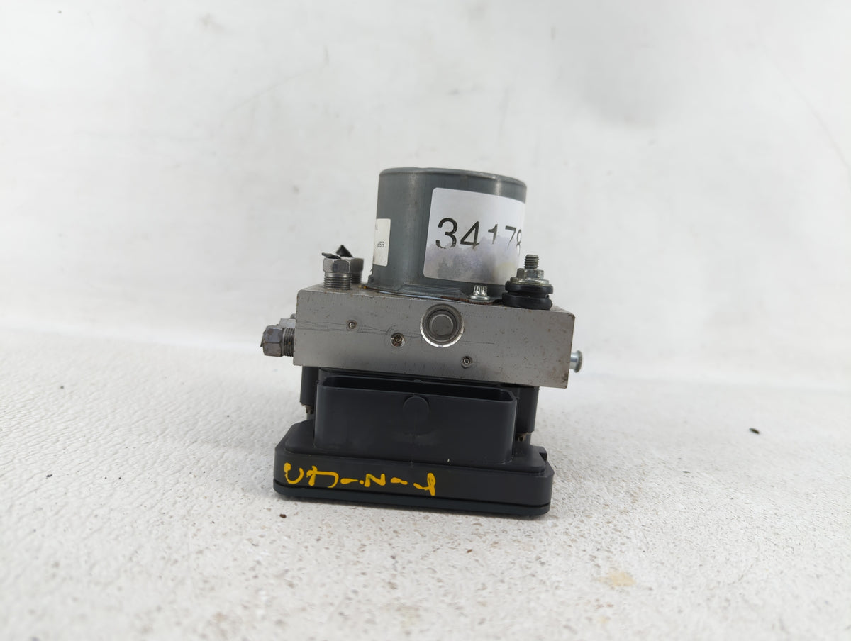 2018 Dodge Caravan Anti-Lock Brake ABS Pump Module Actuator OEM P/N:68183803AC P68183803AC Fits Fits 2015 2016 2017 2019 202