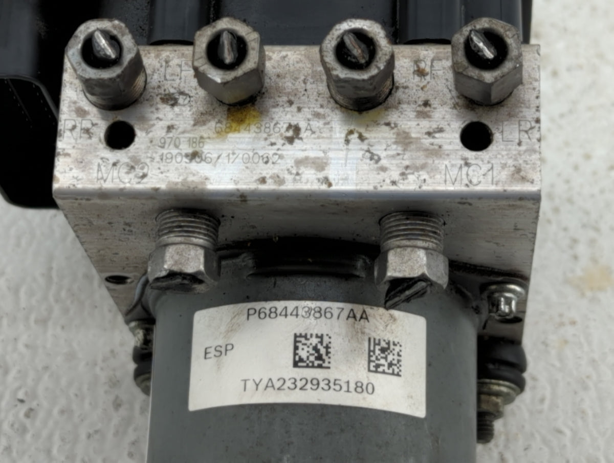 2018 Dodge Caravan Anti-Lock Brake ABS Pump Module Actuator OEM P/N:68183803AC P68183803AC Fits Fits 2015 2016 2017 2019 202