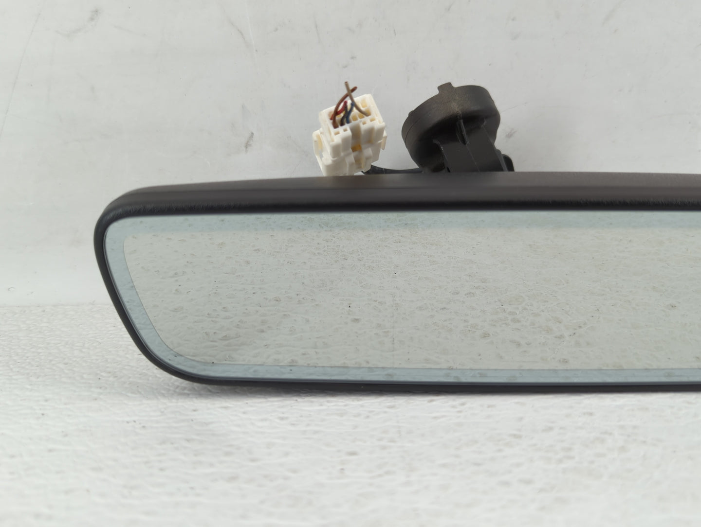 2018 Dodge Caravan Interior Rear View Mirror Replacement OEM P/N:091118 905-5057 Fits Fits 2019 2020 OEM Used Auto Parts - O
