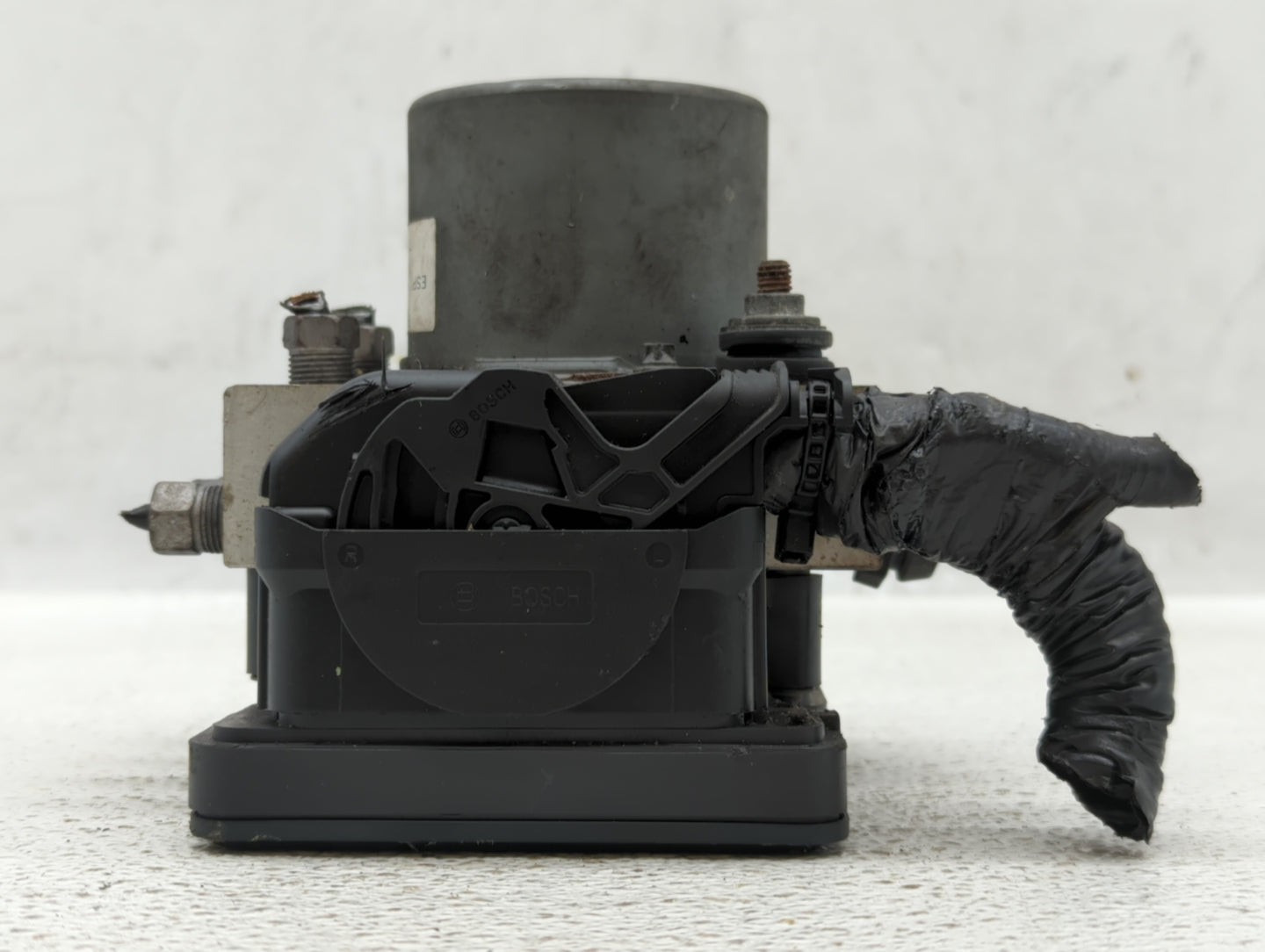 2018 Dodge Caravan ABS Pump Control Module Replacement P/N:P68183803AD Fits Fits 2015 2016 2017 2019 2020 OEM Used Auto Part