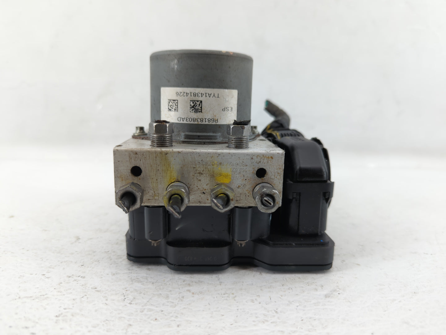 2018 Dodge Caravan ABS Pump Control Module Replacement P/N:P68183803AD Fits Fits 2015 2016 2017 2019 2020 OEM Used Auto Part