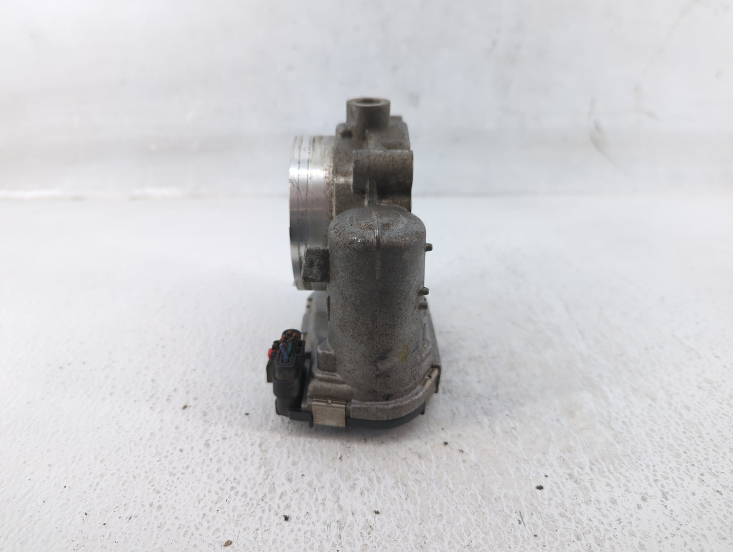 2018 Dodge Caravan Throttle Body P/N:05184349AE Fits Fits 2011 2012 2013 2014 2015 2016 2017 2019 2020 2021 2022 OEM Used Au