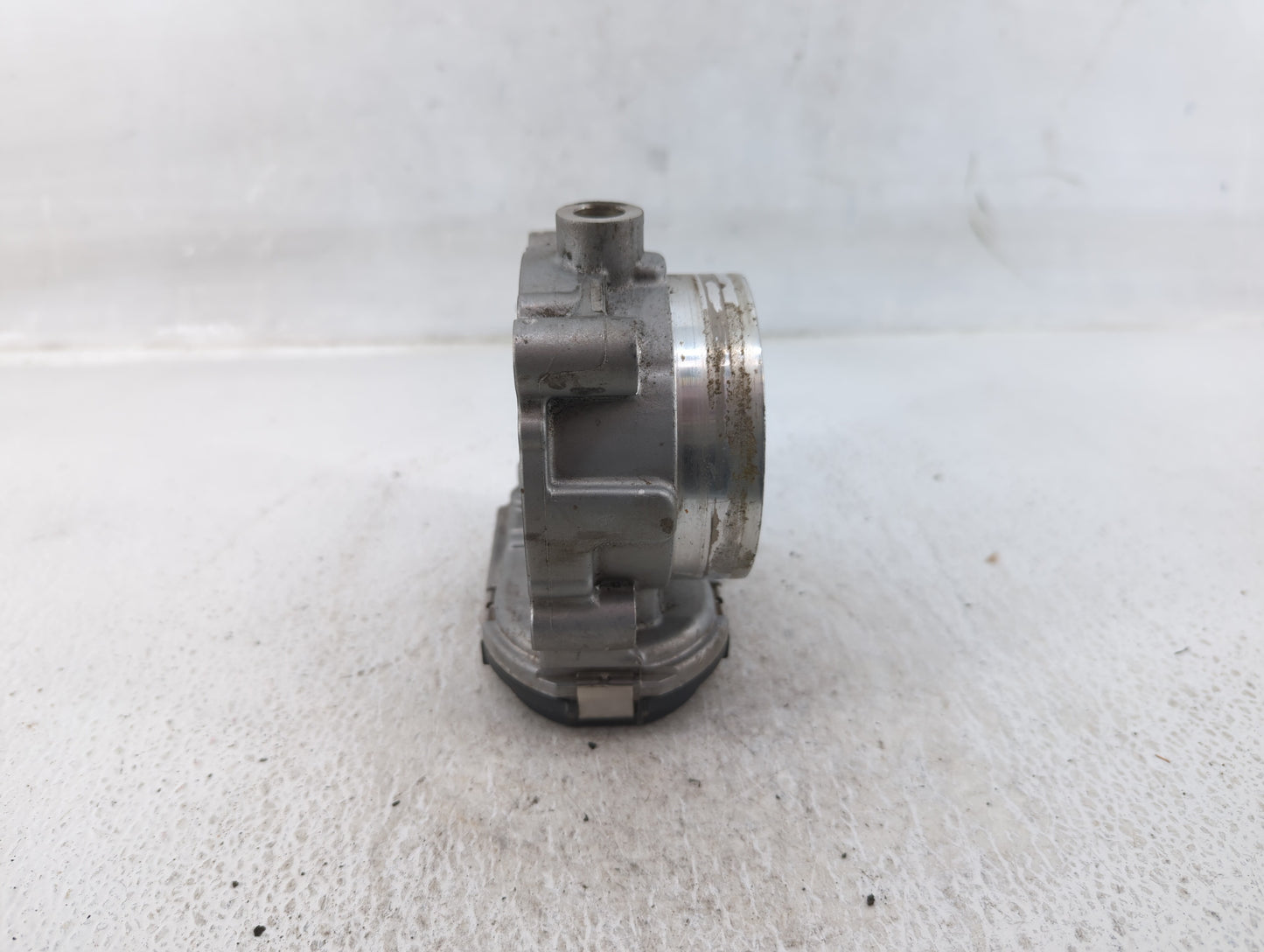 2018 Dodge Caravan Throttle Body P/N:05184349AE Fits Fits 2011 2012 2013 2014 2015 2016 2017 2019 2020 2021 2022 OEM Used Au