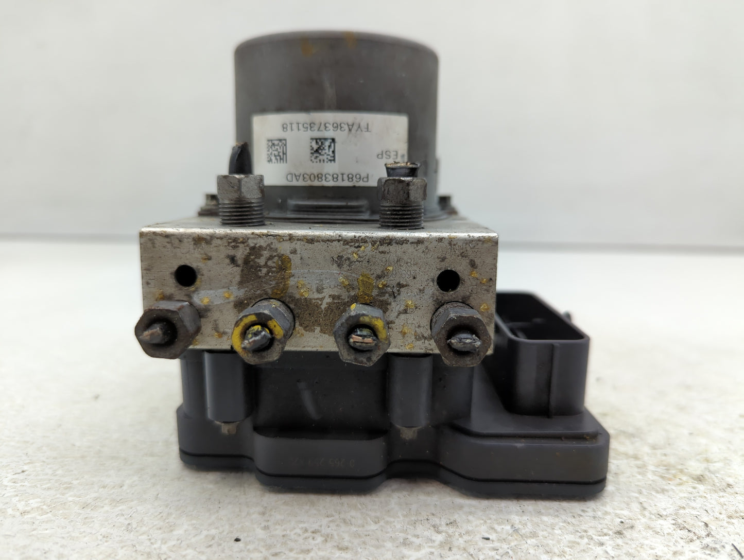 2018 Dodge Caravan ABS Pump Control Module Replacement P/N:P68183803AD Fits Fits 2015 2016 2017 2019 2020 OEM Used Auto Part