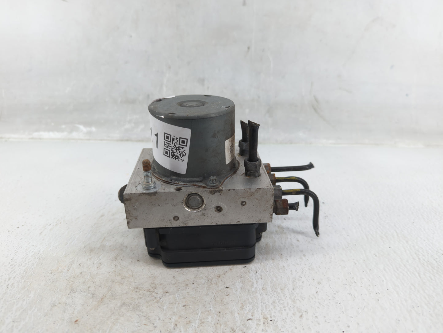 2018 Dodge Caravan ABS Pump Control Module Replacement P/N:P68183803AD Fits Fits 2015 2016 2017 2019 2020 OEM Used Auto Part