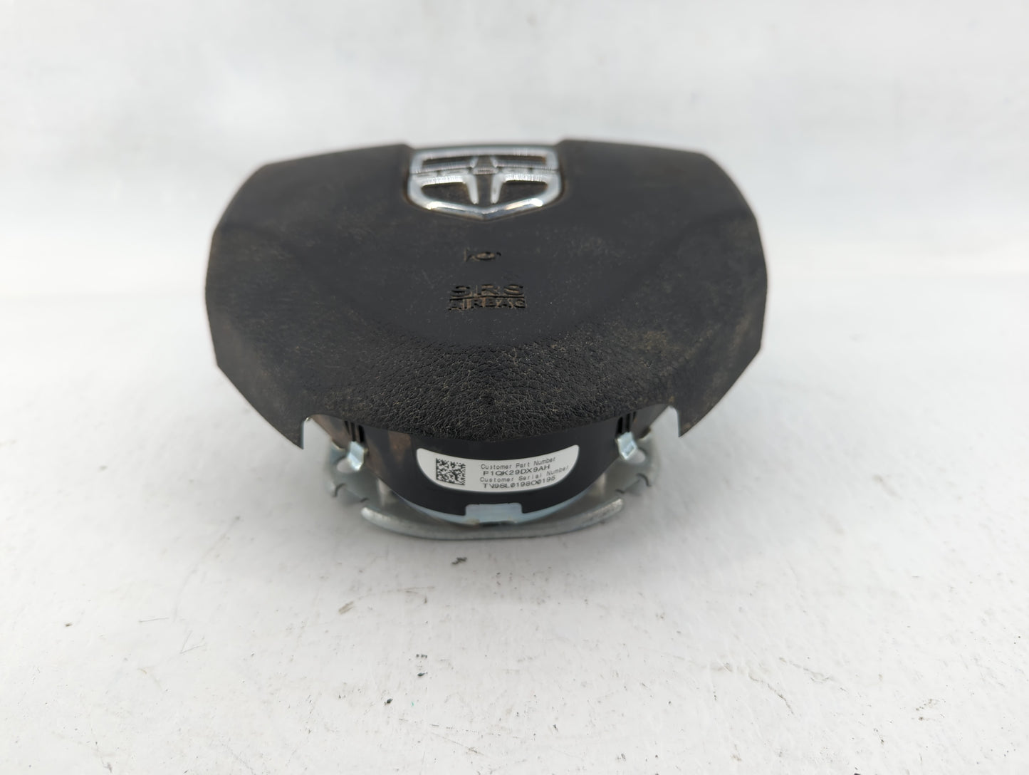 2018 Dodge Caravan Air Bag Driver Left Steering Wheel Mounted P/N:P1QK29DX9AH P1QK29DX9AG Fits OEM Used Auto Parts - Oemused