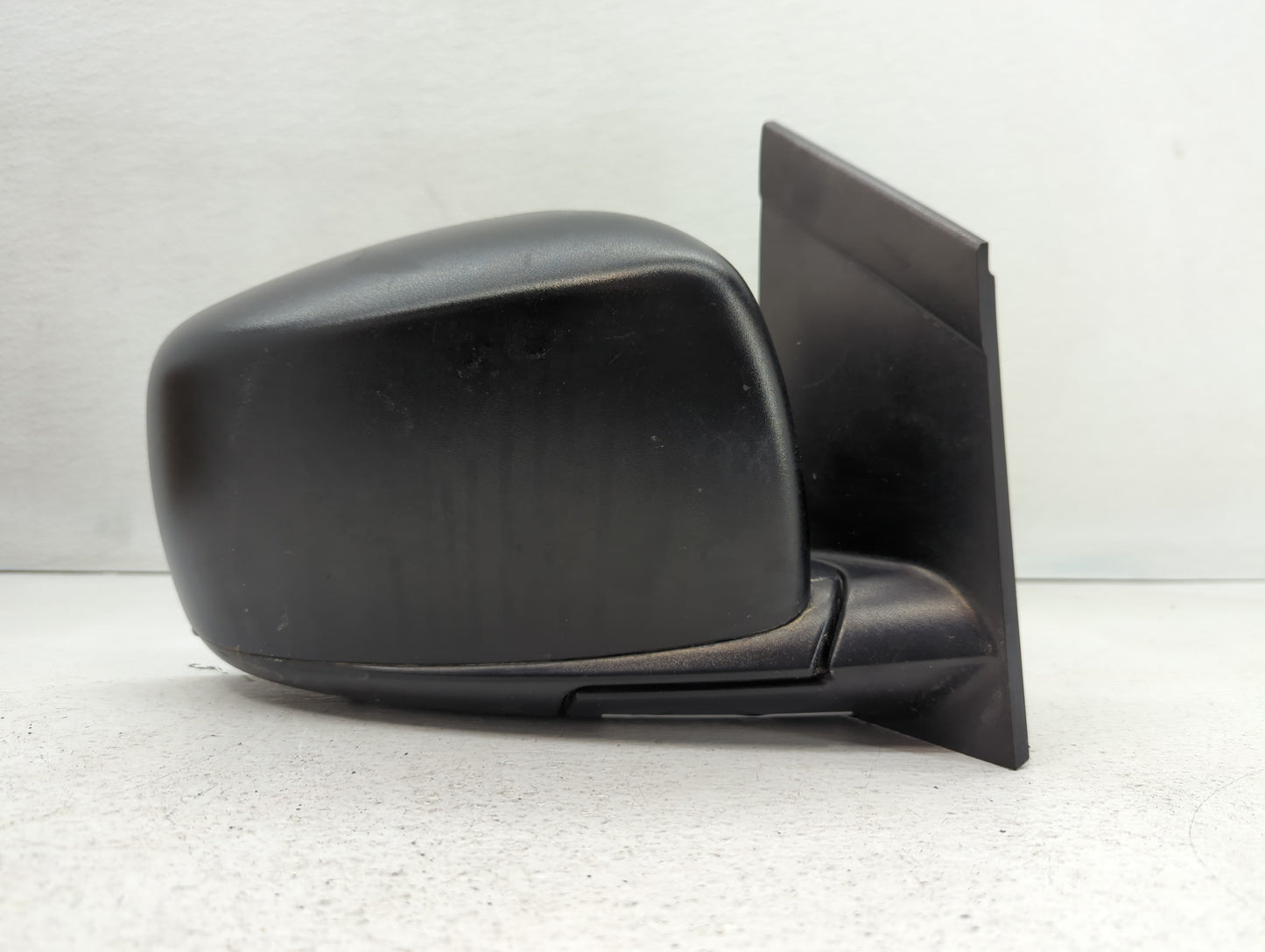 2018 Dodge Caravan Passenger Side View Mirror - Right Door Mirror OEM Used - Oemusedautoparts1.com