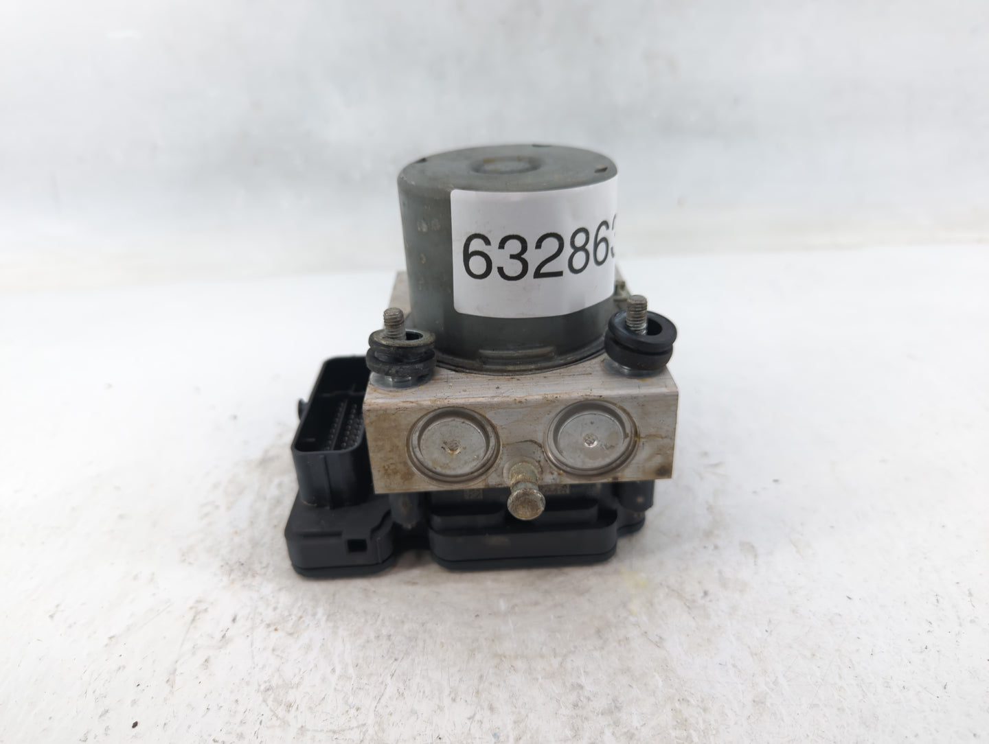 2018 Dodge Caravan ABS Pump Control Module Replacement P/N:P68183803AD Fits Fits 2015 2016 2017 2019 2020 OEM Used Auto Part