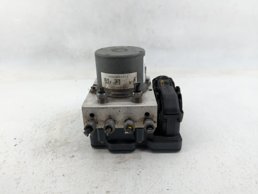 2018 Dodge Caravan ABS Pump Control Module Replacement P/N:P68183803AD Fits Fits 2015 2016 2017 2019 2020 OEM Used Auto Part