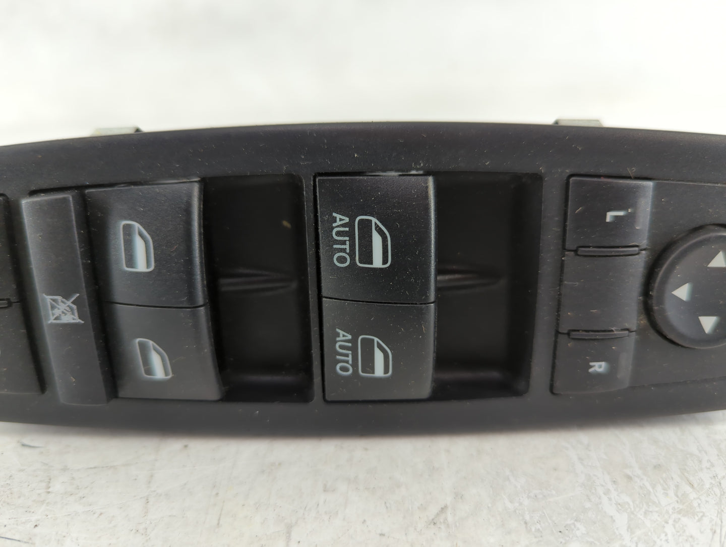 2018 Dodge Caravan Master Power Window Switch Replacement Driver Side Left P/N:68298871AA Fits OEM Used Auto Parts - Oemused