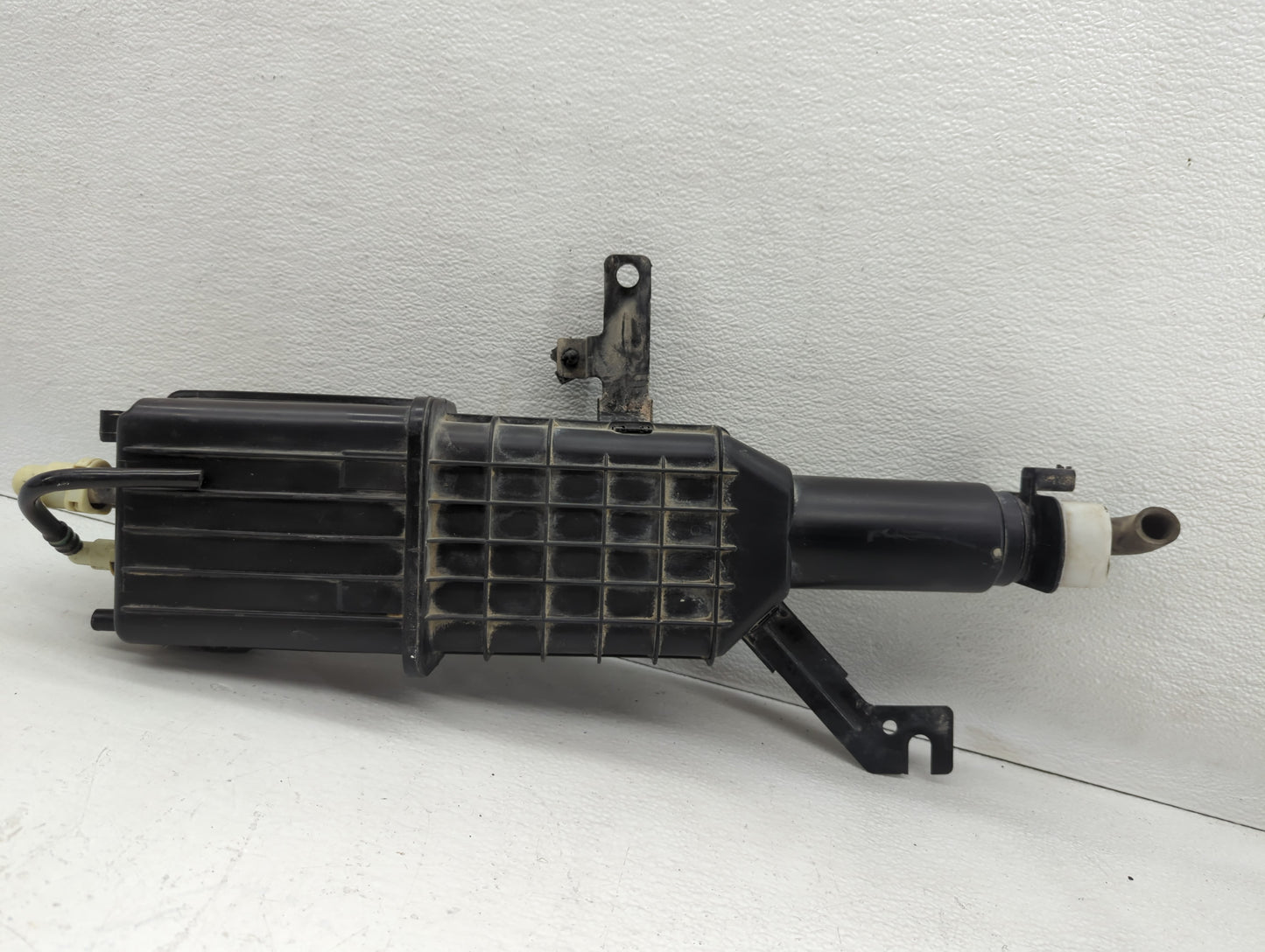 2018 Dodge Caravan Fuel Vapor Charcoal Canister - Oemusedautoparts1.com