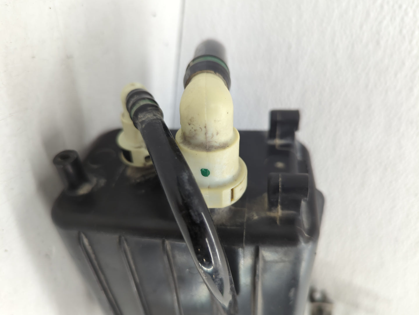 2018 Dodge Caravan Fuel Vapor Charcoal Canister - Oemusedautoparts1.com
